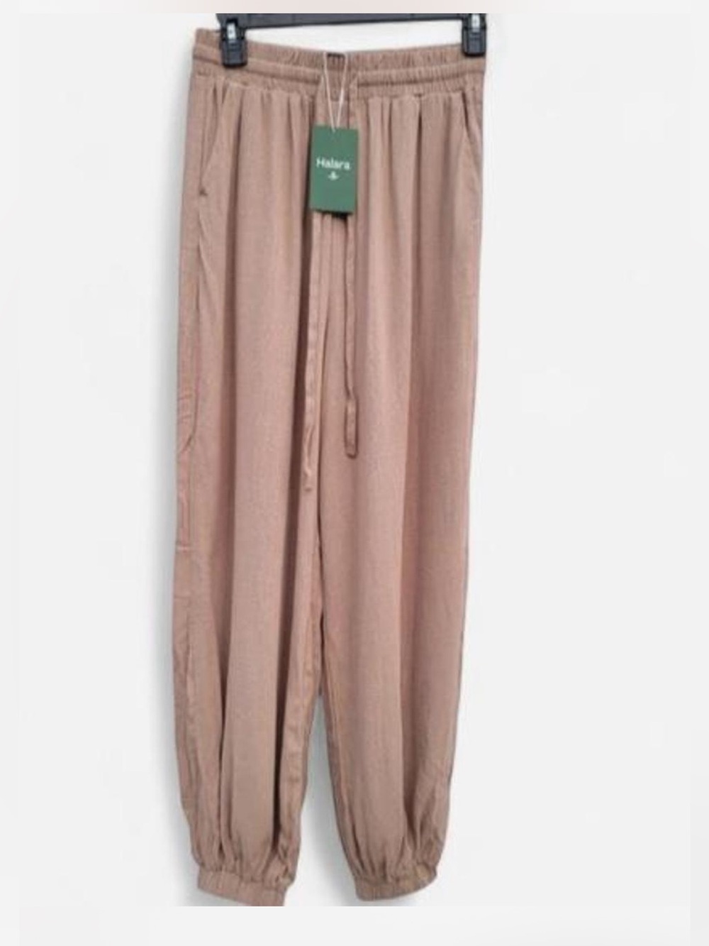 Halara Relaxed Drawstring Cuffed Harem Pant in Taupe